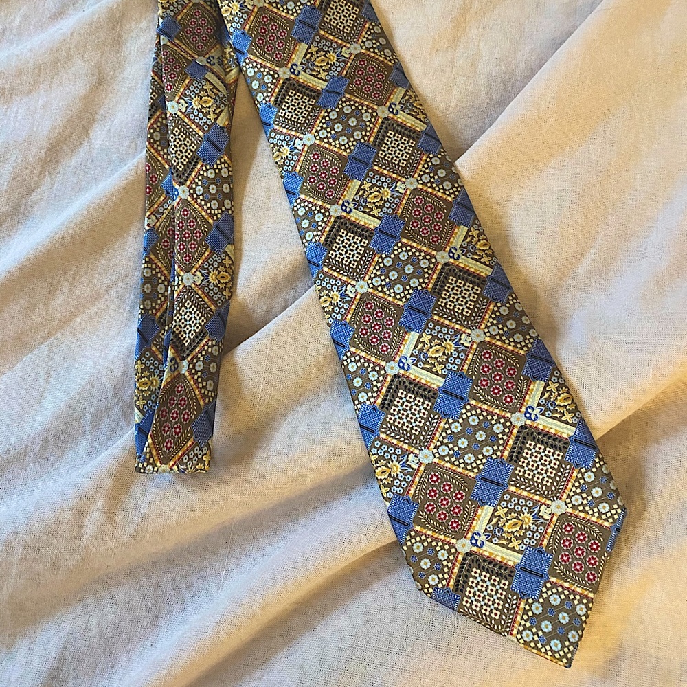 Brioni silk men's tie